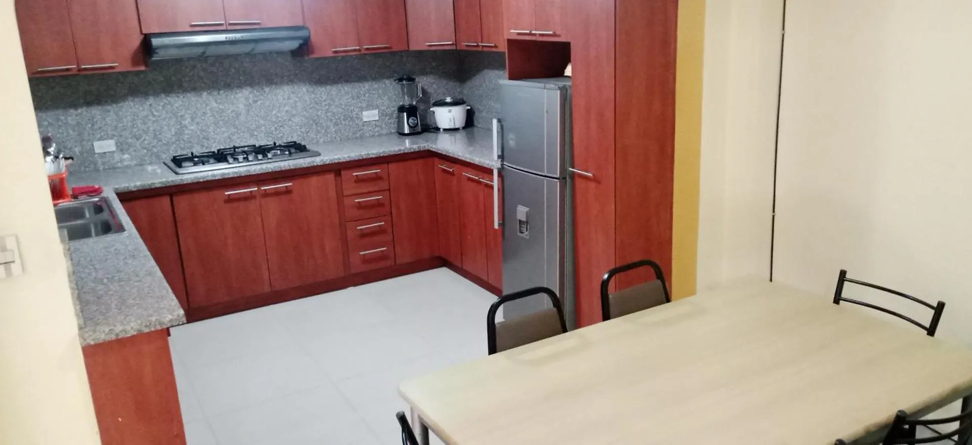 Departamento Duplex Para 17 Personas En Zona Central De Cuenca Ecuador