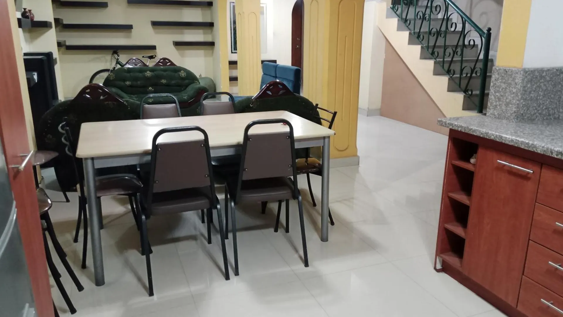Departamento Duplex Para 17 Personas En Zona Central De Cuenca